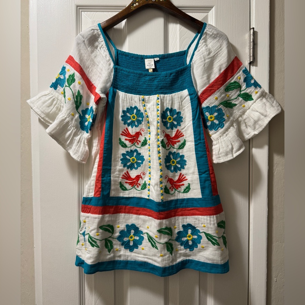 Anthropologie embroidered tunic blouse